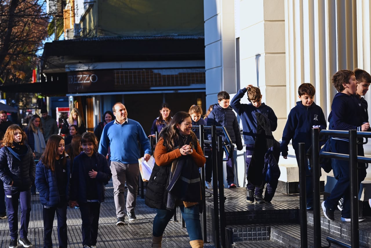 EL INTENDENTE BRINDÓ UNA CHARLA A ESTUDIANTES DE 4º AÑO DEL INSTITUTO ...