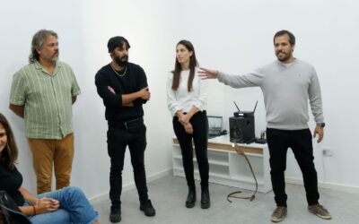 CHARLA SOBRE EL MONUMENTO A MALVINAS, UNA OBRA PARA MANTENER VIVA LA MEMORIA Y ACERCAR LA HISTORIA A LAS NUEVAS GENERACIONES