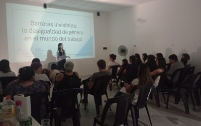CONTINUARON LAS ACTIVIDADES ORGANIZADAS PARA EL MES DE LA MUJER TRABAJADORA CON UNA CHARLA ABIERTA EN EL MUMAV