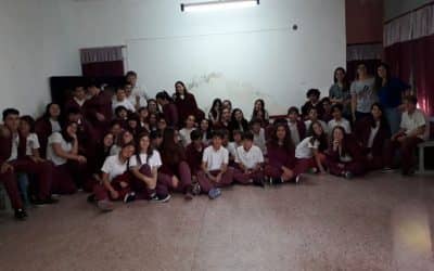 ANTE 60 ESTUDIANTES, ZOONOSIS DIÓ EN EL INSTITUTO NUESTRA SRA. DEL ROSARIO UNA CHARLA SOBRE CONTAMINACIÓN DE AGUA