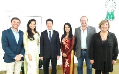 REUNIÓN CON REPRESENTANTES ASIÁTICOS PARA FOMENTAR LA EXPORTACIÓN DE PRODUCTOS A ASIA