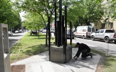 EL MUNICIPIO ACOMPAÑA LA CELEBRACIÓN POR LOS 100 AÑOS DE HISTORIA DE LA CLÍNICA GARCÍA SALINAS CON UN MONUMENTO CONMEMORATIVO