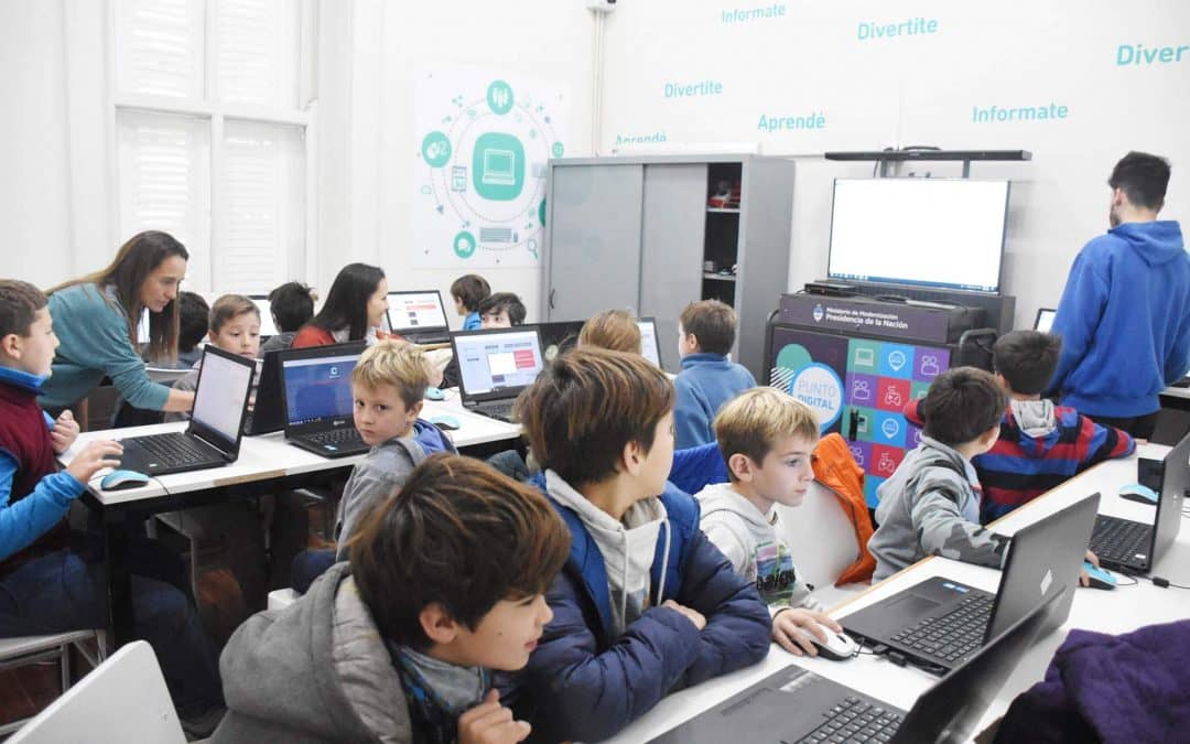 EL CLUB SOCIAL DE INNOVACIÓN CIERRA EL AÑO CON UNA MUESTRA DE LOS TALLERES