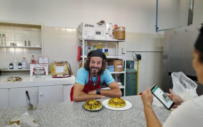 COMENZARON LAS CLASES PRÁCTICAS DE LOS CURSOS DE COCINA VEGANA Y PANIFICADOS EN LA COCINA MUNICIPAL