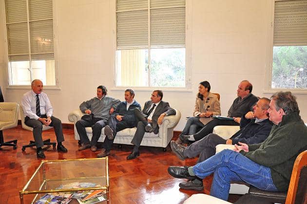 Feito se reunió con la Comisión de Emergencia