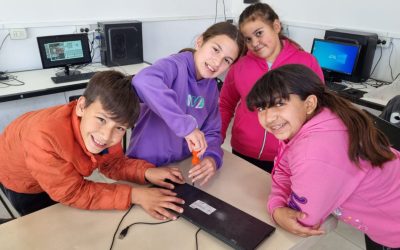 EL CURSO DE COMPUTACIÓN PARA NIÑOS/AS DEL SUM CHIQUITO TELLO SE MUDÓ POR UNA TARDE AL CENTRO CÍVICO Y COMPARTIÓ UNA MERIENDA
