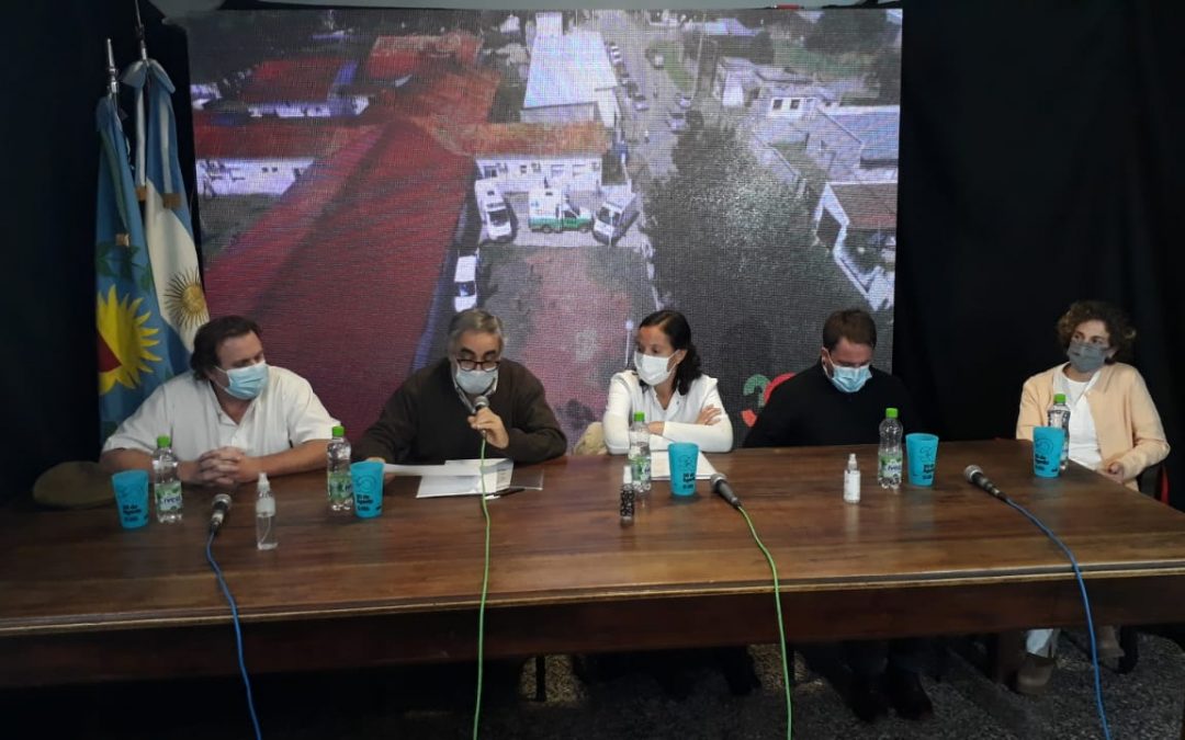 EL INTENDENTE PUSO EN FUNCIONES A LA NUEVA DIRECTORA DEL HOSPITAL DE TREINTA DE AGOSTO Y ANUNCIÓ LA INAUGURACIÓN DE LA NUEVA GUARDIA