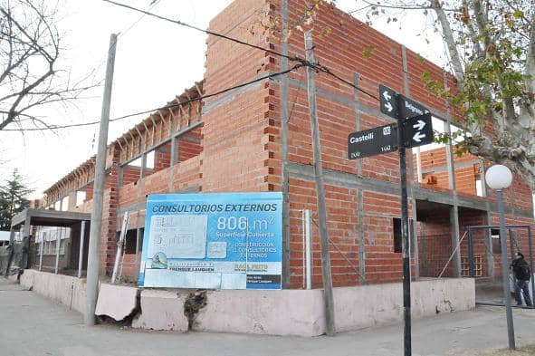 Buen ritmo en la obra de consultorios externos