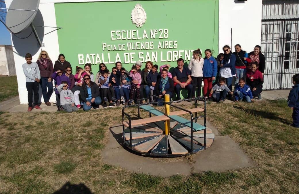 SALUD COMUNITARIA REALIZÓ CONTROLES Y COMPLETÓ EL ESQUEMA DE VACUNACIÓN DE LOS CHICOS EN LA ESCUELA RURAL DE LA ELVIRA