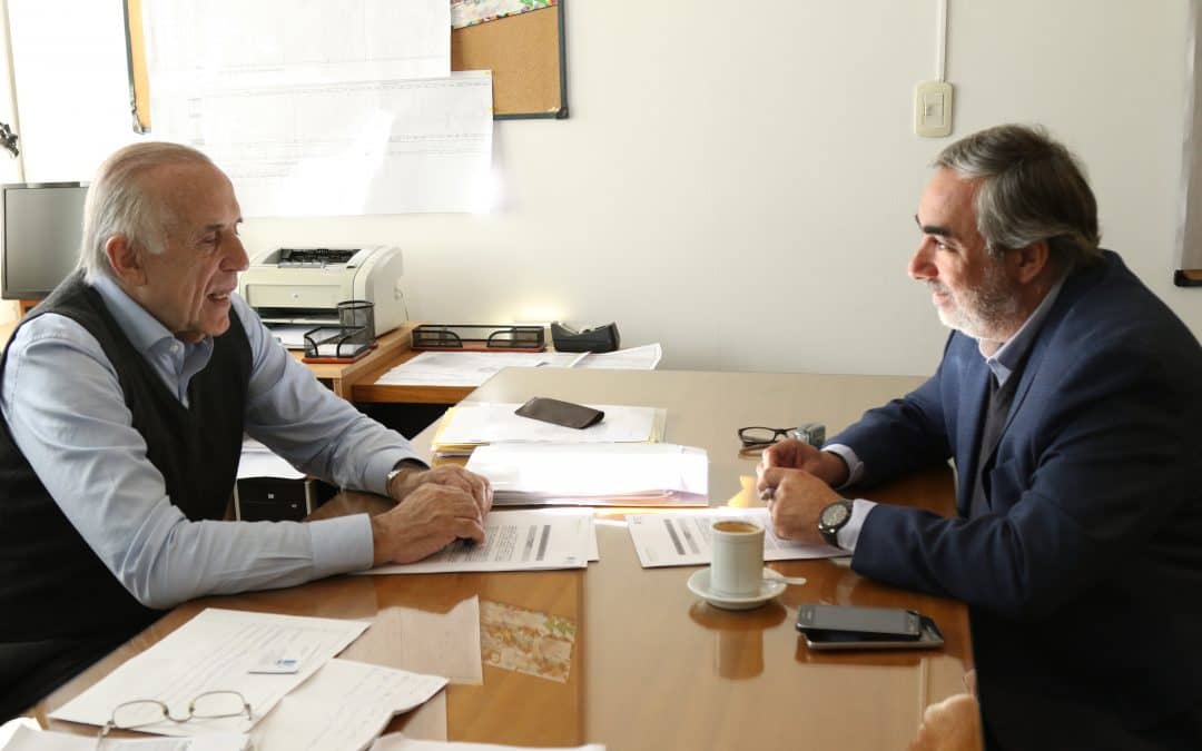 Fernández firmó el convenio por 80 viviendas sociales con la Provincia