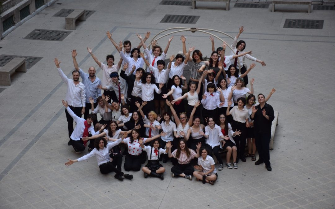 LOS COROS DEL COLEGIO NACIONAL DE BUENOS AIRES Y JUVENIL Y DE NIÑOS MUNICIPAL DARÁN UN CONCIERTO EL SÁBADO (4) EN EL TEATRO ESPAÑOL