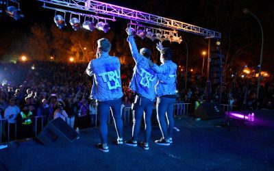 UNA MULTITUD ACOMPAÑÓ EL CIERRE DEL CULTUR 30 EXTENDIDO EN EL PARQUE MUNICIPAL DE TREINTA DE AGOSTO