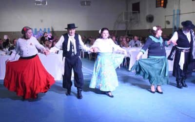 MUESTRA DE LOS TALLERES DE DANZA FOLCLORICA PARA EL CEF Y PARA PERSONAS CON DISCAPACIDAD