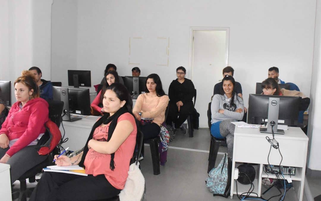 OTROS 20 JÓVENES BUSCAN FORTALECER SU PERFIL LABORAL EN EL NUEVO CURSO DE INTRODUCCIÓN AL TRABAJO QUE ACABA DE COMENZAR