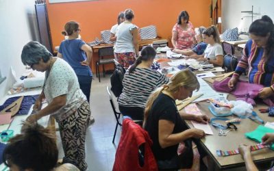 MARCADO INTERÉS EN EL CURSO INTENSIVO DE CONFECCIÓN DE BOLSOS QUE SE DICTÓ HOY (MIÉRCOLES) EN LA ESCUELA MUNICIPAL