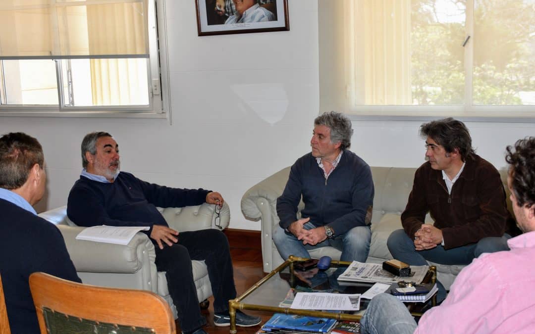 FERNÁNDEZ RECIBIÓ A AUTORIDADES DEL COLEGIO DE ARQUITECTOS