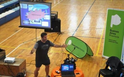 El ex entrenador de la selección de handball dicta una capacitación en el poli