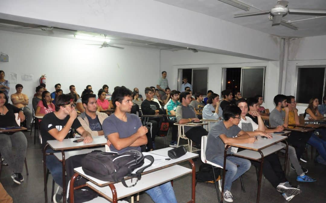 SE PRESENTÓ EL PROGRAMA DE CAPACITACIÓN SOBRE NUEVAS TECNOLOGÍAS EN LA UTN