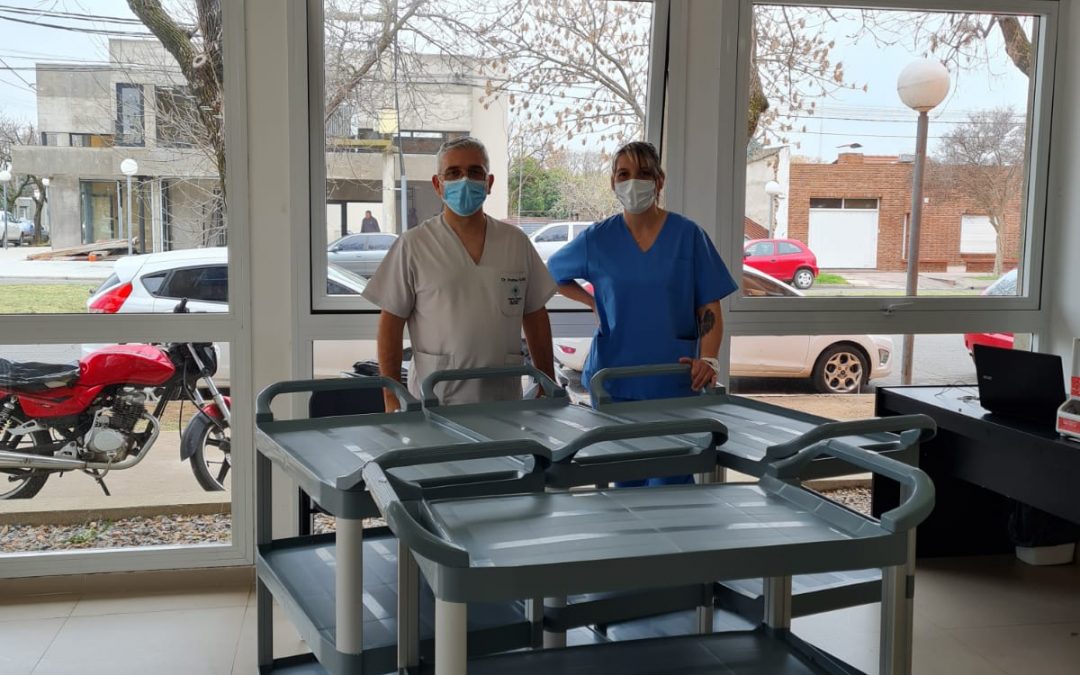 EL HOSPITAL DR. PEDRO T. ORELLANA RECIBIÓ UNA NUEVA DONACIÓN DE DAMAS ROSADAS: CUATRO CARROS DE SERVICIO PARA EL SERVICIO DE GUARDIA