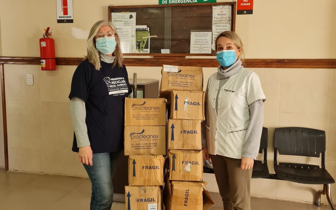 NUEVA DONACIÓN DE LA FUNDACIÓN GARRAHAN AL HOSPITAL MUNICIPAL DR. PEDRO T. ORELLANA, A TRAVÉS DE LAS DAMAS ROSADAS: 156 FRASCOS DE ALCOHOL EN GEL