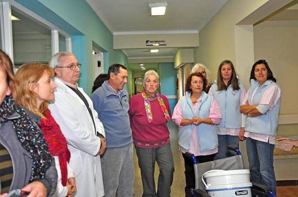 Hospital: Donaron mantas y pinturas
