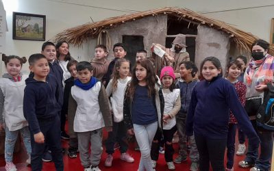 MÁS VISITAS A LOS MUSEOS: LA ESCUELA Nº 502 ESTUVO EN EL DE LOS CARRUAJES, Y ALUMNOS/AS DE LA EP 47 VISITARON EL HISTÓRICO REGIONAL