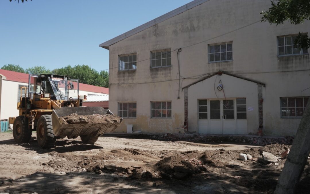 SE INICIÓ LA OBRA PARA AMPLIAR EL EDIFICIO DE LA ESCUELA PRIMARIA Nº 46 CON FONDOS DE PROVINCIA Y MUNICIPIO