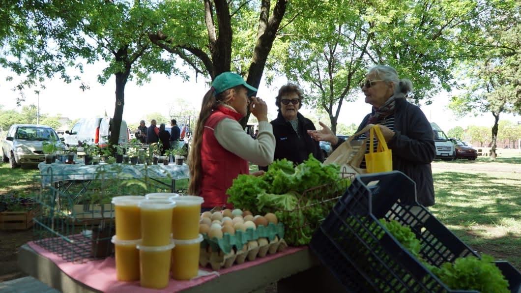 LA FERIA ECOFINES VOLVERÁ MAÑANA (SÁBADO) A LA PLAZOLETA ALMIRANTE BROWN