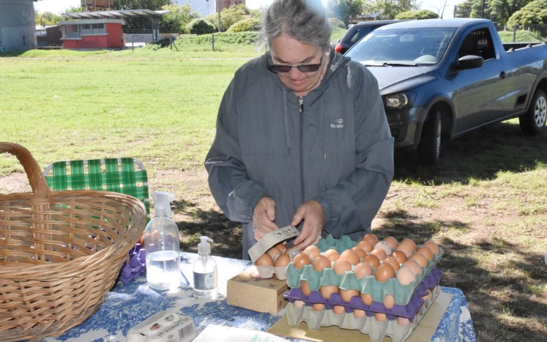 MAÑANA (SÁBADO) HABRÁ FERIA ECOFINES Y PUESTO DE ECOCANJE EN LA PLAZOLETA ALMIRANTE BROWN