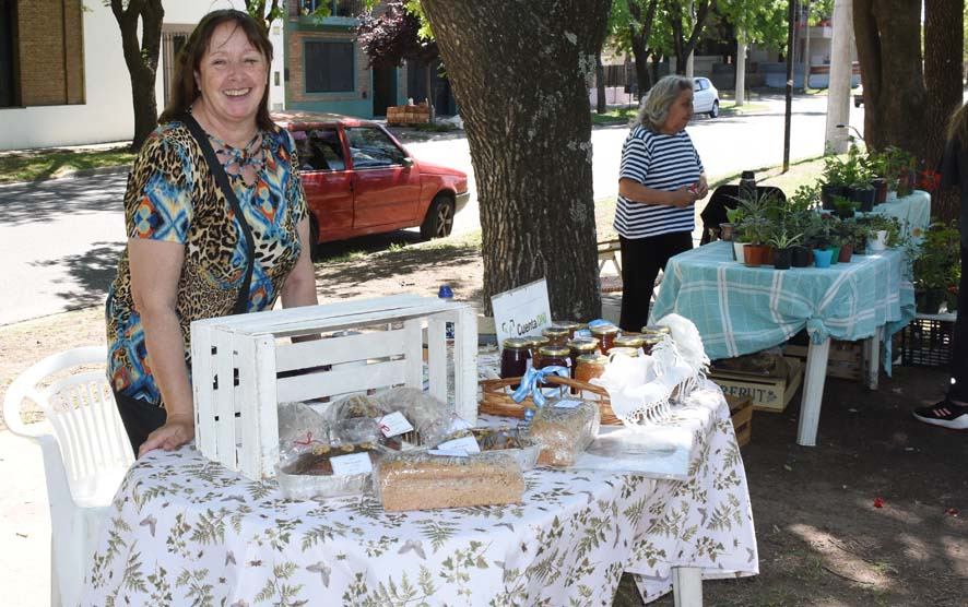 SÁBADO DE ECOFINES TRADICIONAL Y PUNTO VERDE MÓVIL, MAÑANA EN LA PLAZOLETA ALMIRANTE BROWN