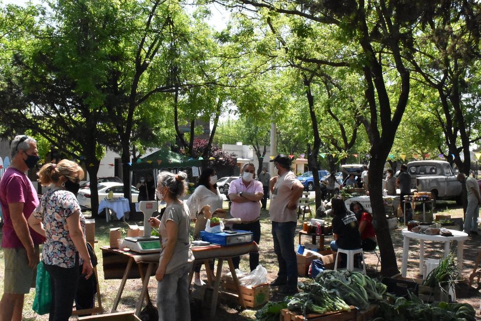 MAÑANA (SÁBADO) SERÁ EL TURNO DE LA ECOFINES VERDE, QUE SE MUDA A LA PLAZOLETA ALMIRANTE BROWN