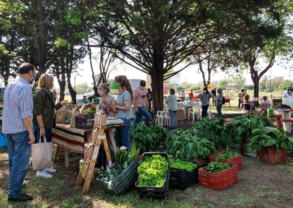 LA FERIA ECOFINES VERDE VUELVE MAÑANA (SÁBADO) A LA PLAZOLETA ALMIRANTE BROWN