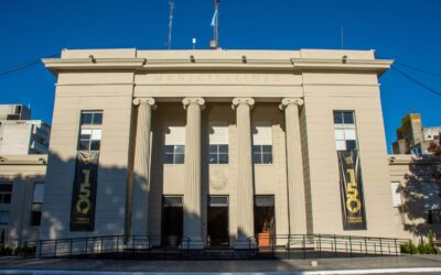 EL EDIFICIO DE LA MUNICIPALIDAD LUCE RENOVADO PARA CELEBRAR EL 150º ANIVERSARIO DE TRENQUE LAUQUEN