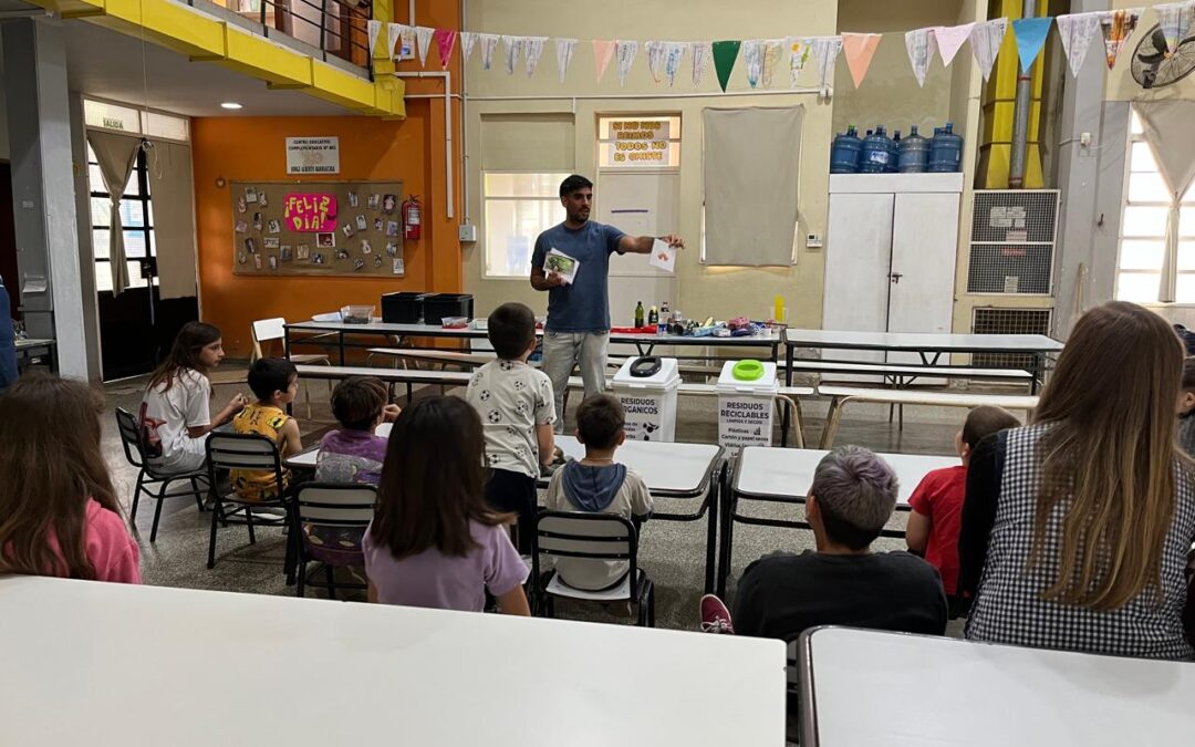 EDUCACIÓN AMBIENTAL: EL PROGRAMA “SEPARA EN CASA” LLEGÓ AL CEC N° 802