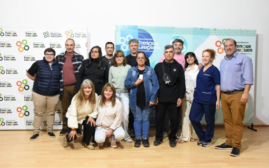 EL INTENDENTE AGRADECIÓ Y VALORÓ EL ESFUERZO DE LOS TRABAJADORES MUNICIPALES EN EL ACTO DE RECONOCIMIENTO POR LOS 25 AÑOS DE SERVICIO