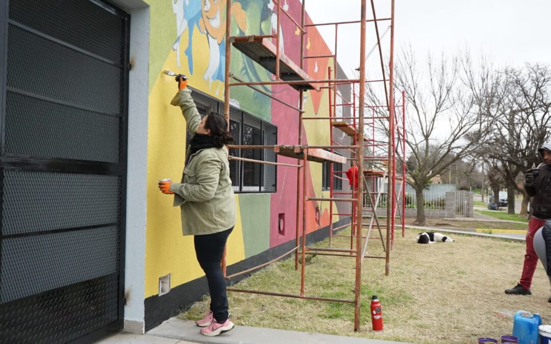LOS JARDINES MATERNALES MUNICIPALES SE LLENAN DE DIBUJOS, COLORES Y CREATIVIDAD EN EL 9º ENCUENTRO DE ARTE MURAL