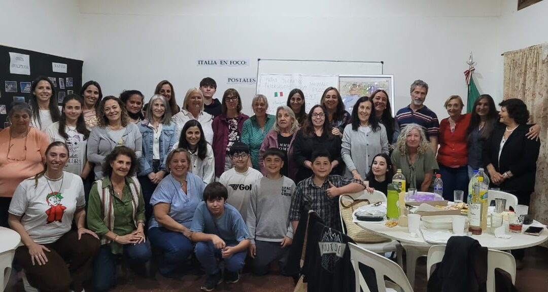 ESTUDIANTES DE ITALIANO COMPARTIERON UNA JORNADA DE INTERCAMBIO EN LA SEDE DE LA SOCIEDAD ITALIANA