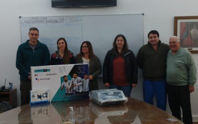 LA COOPERATIVA DE ELECTRICIDAD ENTREGÓ UN DESFIBRILADOR PARA EL CAPS AMEGHINO Y UN TV PARA LA UNIDAD CORONARIA DEL HOSPITAL MUNICIPAL