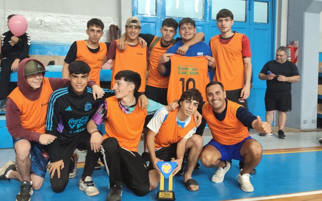 JÓVENES DEL PROGRAMA ENVIÓN SE DESTACARON EN LA LIGA B DE VÓLEY, UNA EXPERIENCIA POSITIVA EN LO DEPORTIVO Y GRUPAL