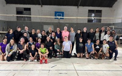EL PROGRAMA ENVIÓN REALIZÓ UN ENCUENTRO RECREATIVO DE VÓLEY CON JÓVENES DE DISTINTAS INSTITUCIONES