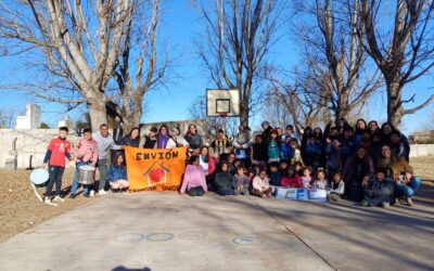 JÓVENES DEL PROGRAMA ENVIÓN PARTICIPARON DE LOS FESTEJOS POR EL 58º ANIVERSARIO DEL CENTRO EDUCATIVO COMPLEMENTARIO Nº 801