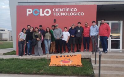 VISITA DE JÓVENES DEL PROGRAMA ENVIÓN AL POLO CIENTÍFICO TECNOLÓGICO