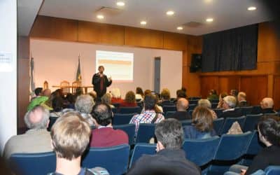 MUY BUENA ASISTENCIA Y PARTICIPACIÓN EN LA PRIMERA CHARLA DE “ESCENARIOS FUTUROS”, SOBRE RESIDUOS SÓLIDOS Y AGUA