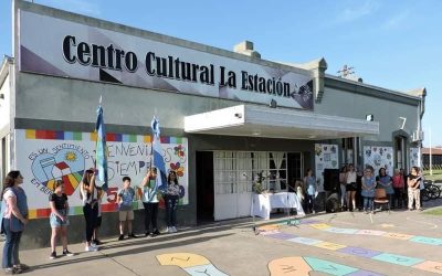 MUESTRA DE TRABAJOS, PRESENTACIONES ARTÍSTICAS Y ENTREGA DE CERTIFICADOS, EN EL CIERRE DEL CICLO LECTIVO DE LA ESCUELA MUNICIPAL DE BERUTI