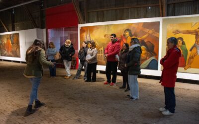 ESTUDIANTES DEL CURSO DE PORTUGUÉS DE LA ESCUELA MUNICIPAL RECORRIERON EL MUSEO DE ARTE MURAL “RODOLFO CAMPODÓNICO”