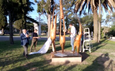 LA ESCULTURA “LA FUERZA DEL VIENTO” QUEDÓ INAUGURADA HOY A METROS DEL INGRESO A EL PARQUE, UNA OBRA QUE SE INCORPORA AL PATRIMONIO CULTURAL DE LA CIUDAD