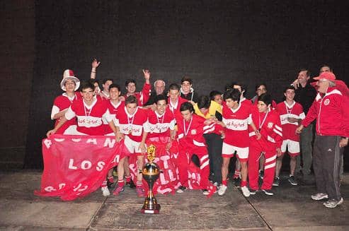 Feito recibió a Los Rojitos