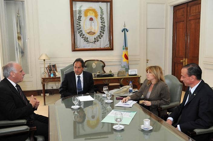 Feito se reúne con los Ministros Domínguez y Manzur