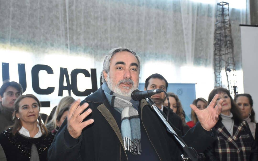 Fernández participó hoy (viernes) del acto de apertura de la Feria de Ciencias 2018
