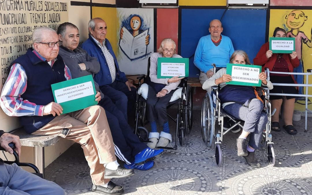 CON BUENA MÚSICA, UNA COMIDA ESPECIAL Y MUCHA ALEGRÍA LOS RESIDENTES DEL HOGAR CASTELLA CELEBRARON EL DÍA DE LA ANCIANIDAD